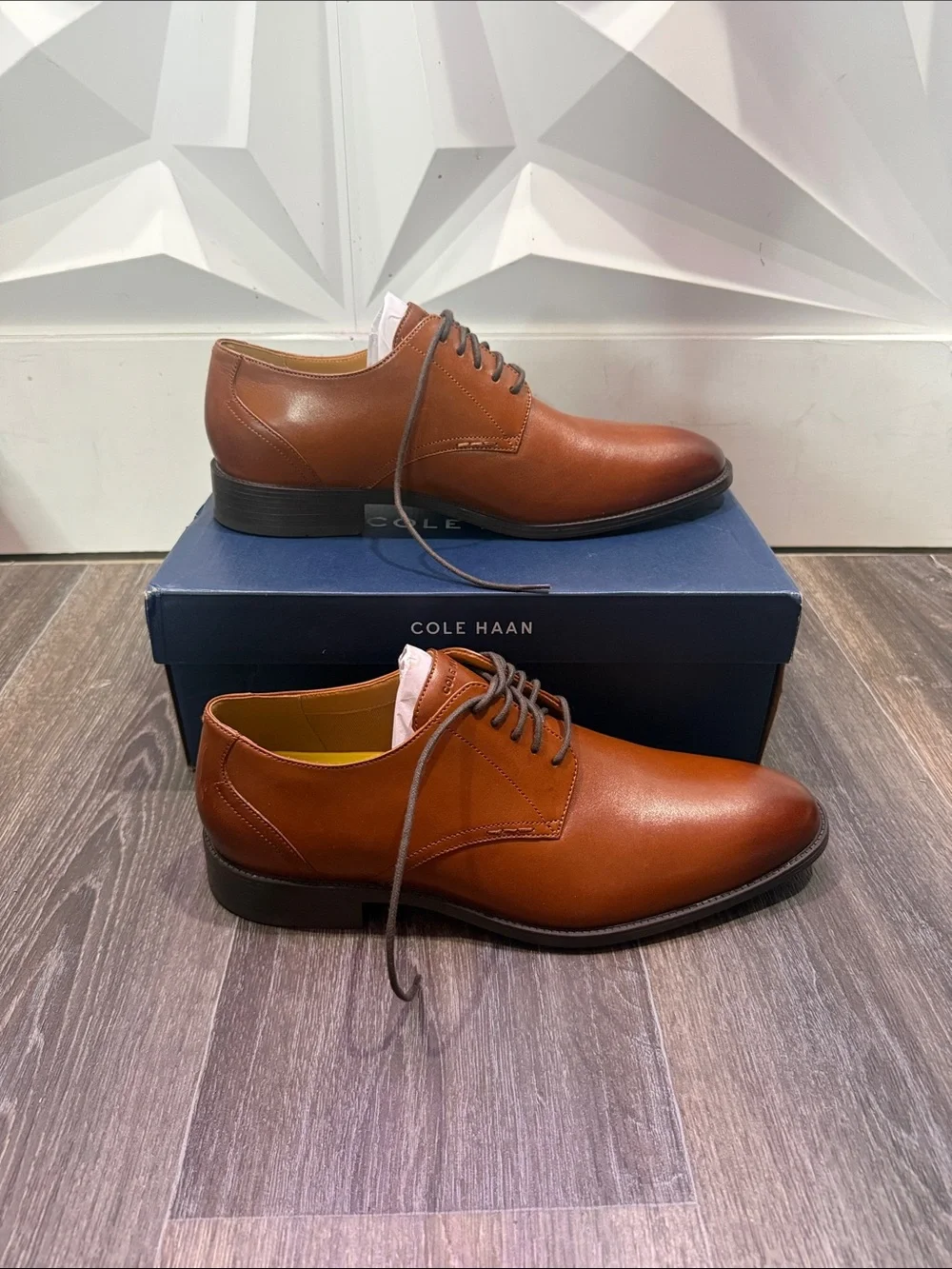 Cole Haan Men’s Hawthorne plain toe Oxford in British tan • Sz 11.5